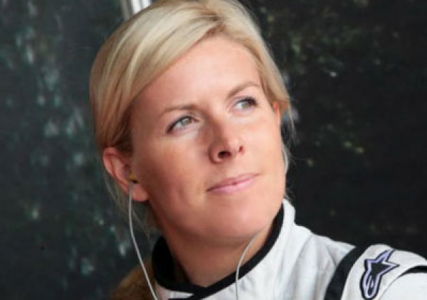 Maria de Villota signs as F1 test driver