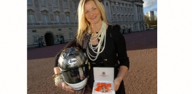 COOKSTOWN/BE RACING GETS A SIZZLING LADY