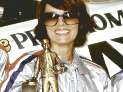 Houston Auto Racing on Houston  April 26      Drag Racing Legend Shirley Muldowney Loves